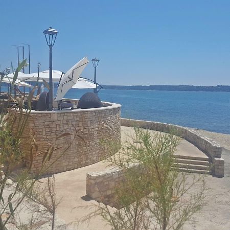 Villa Jessica Novigrad Istria エクステリア 写真